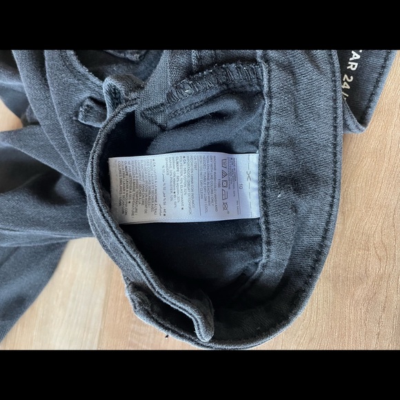 Old Navy Women’s size 10 Rocketstar black skinny jeans - Picture 2 of 4